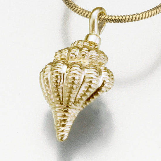 Azura Conch Shell Gold Pendant