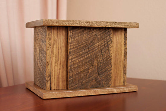 Bailey Rustic Oak Large Urn Box